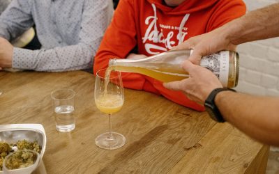 12175-Dégustez des bières artisanales dans un chai urbain avec Alexis