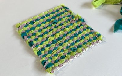 15431-Découvrez le tissage sur cadre et l’upcycling avec Mathilde